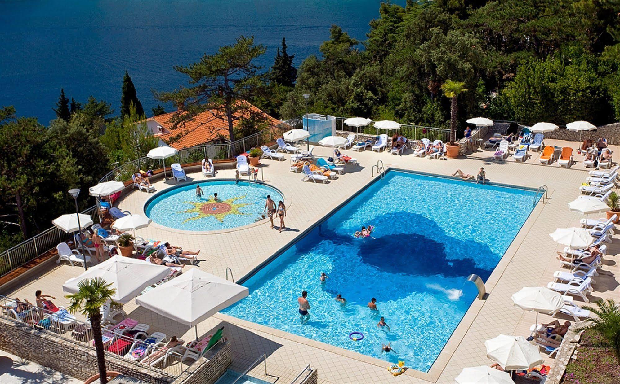 Sunny Rabac By Valamar Buitenkant foto